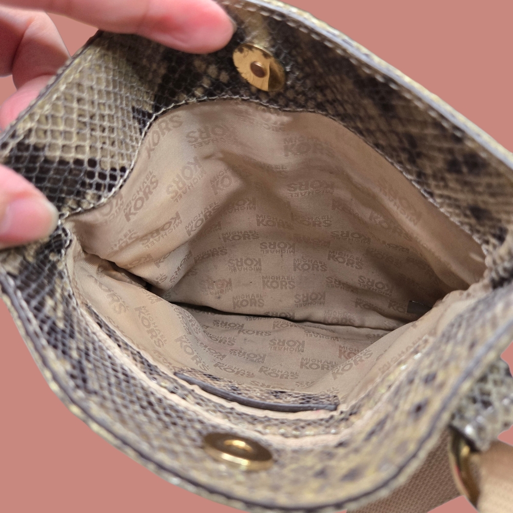 Michael Kors Snakeskin Python Crossbody In EC - Picture 5 of 10